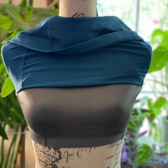 Nike Dri-Fit Tank - Picture 9 of 9